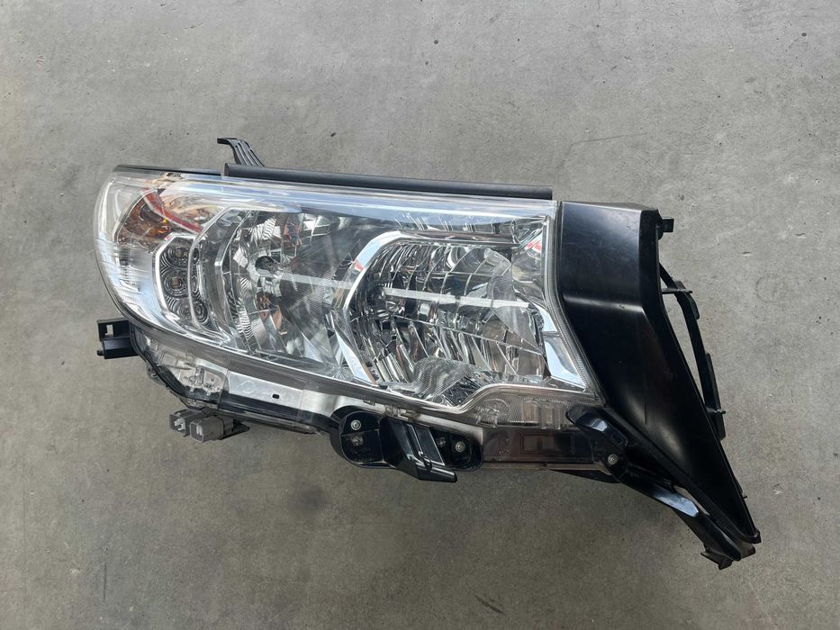 Фар Десен Toyota Land Cruiser j150 2020/2023