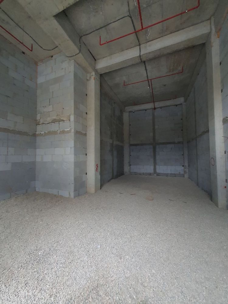 Мирабад Продается Коммерческое помещение в ЖК ALFRAGANUS, 72м2.Коробка