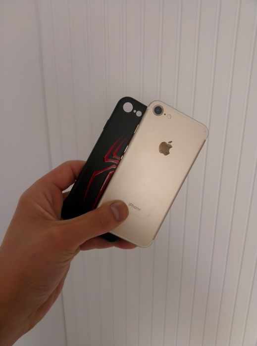 Айфон 7,память,,
