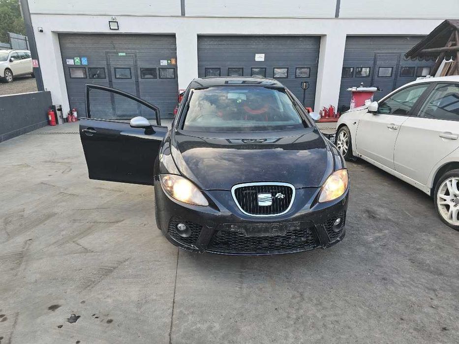 Dezmembrez Seat Leon 1P FR 2.0 Tdi cod BMN 170CP an 2008