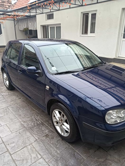 Vând Golf 4 1.4MPI Special edition