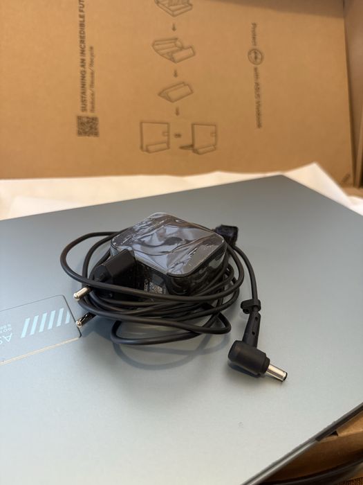 лаптоп ASUS Vivobook Go 15 E1504FA