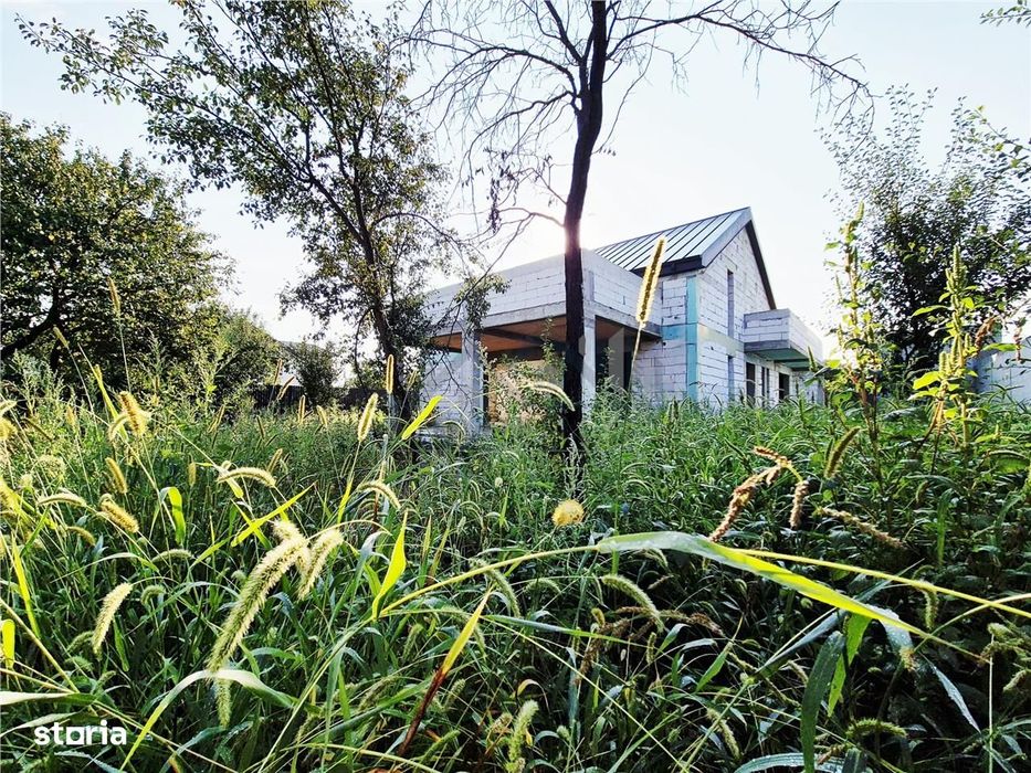 Vila de vanzare cu priveliste frumoasa