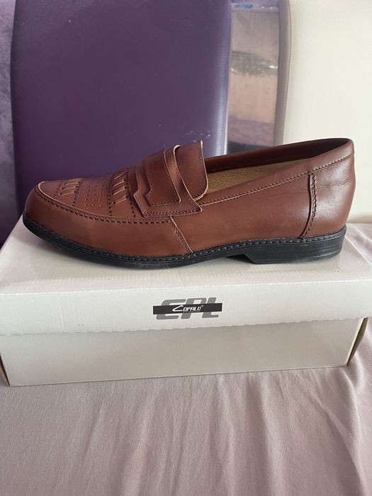 Обувки 44 номер нови