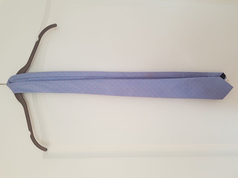 Cravata noua Mark & Spencer M&S fina albastru cu buline roz