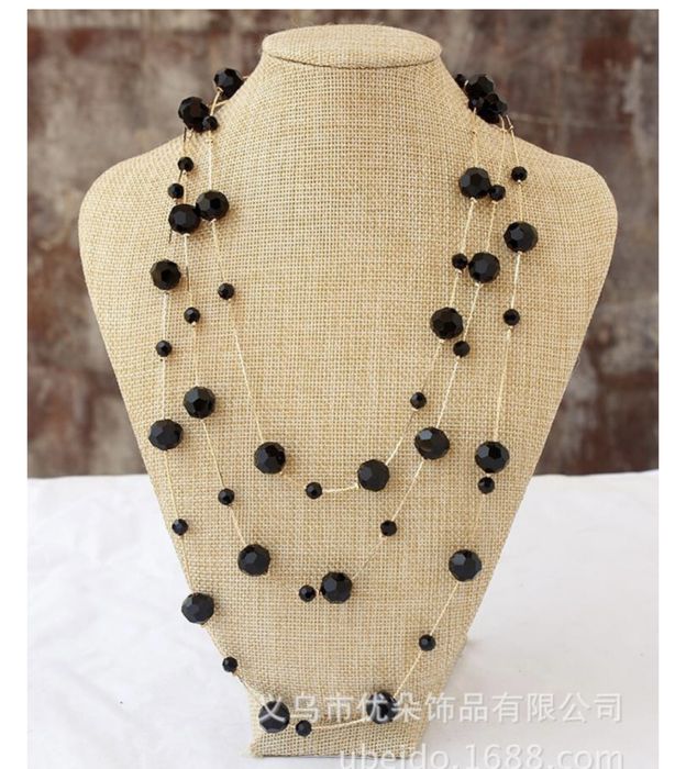 Продам бусы новые