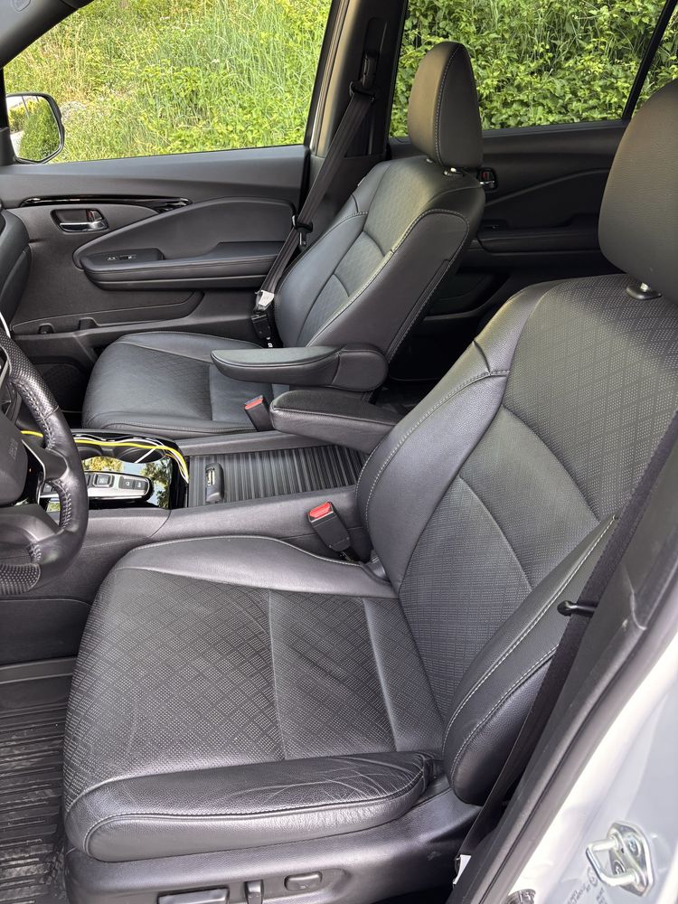 Honda Passport Touring AWD