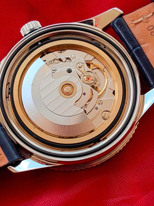 Breitling Navitimer с 2 секунди отклонение