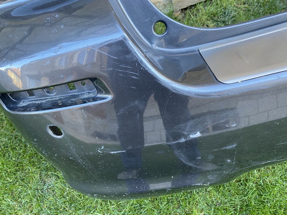 Броня задна за тойота корола версо от 2004г