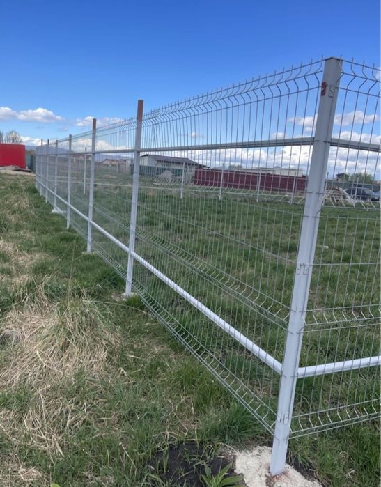 Vand garduri din plasa burdurata