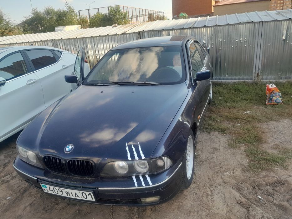 Продам автомобиль бмв е39