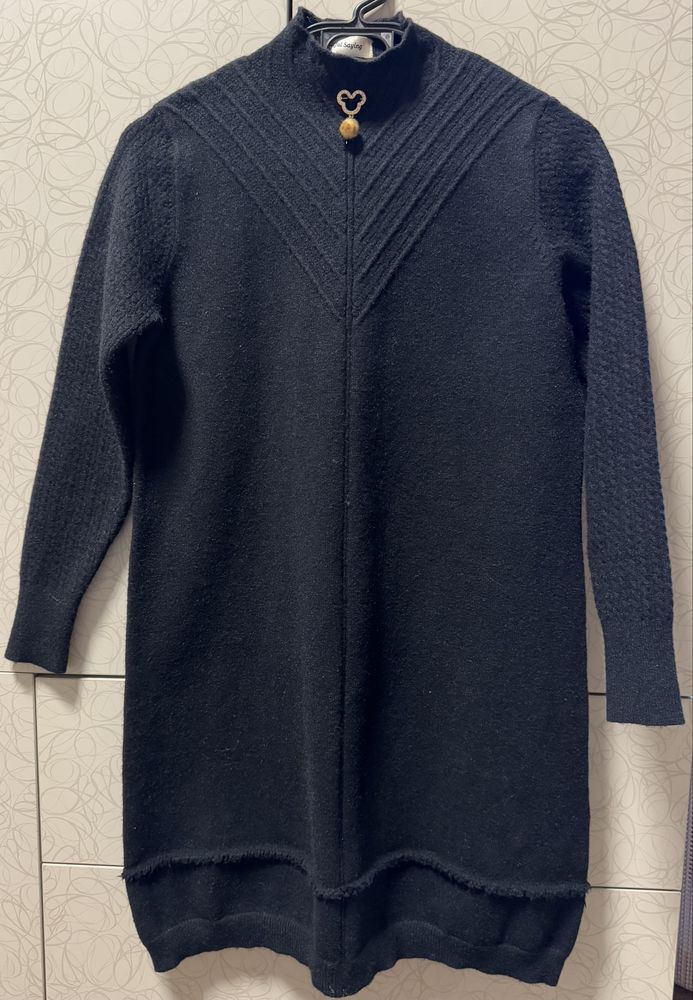 Дамски блузи с дълъг ръкав и пуловери - S,M,L,XL