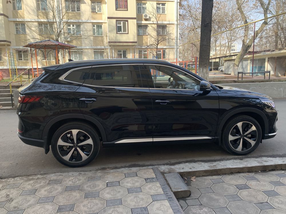BYD Song Plus DMi hybrid 2 pozitsiya probek 29000 kredit mojno