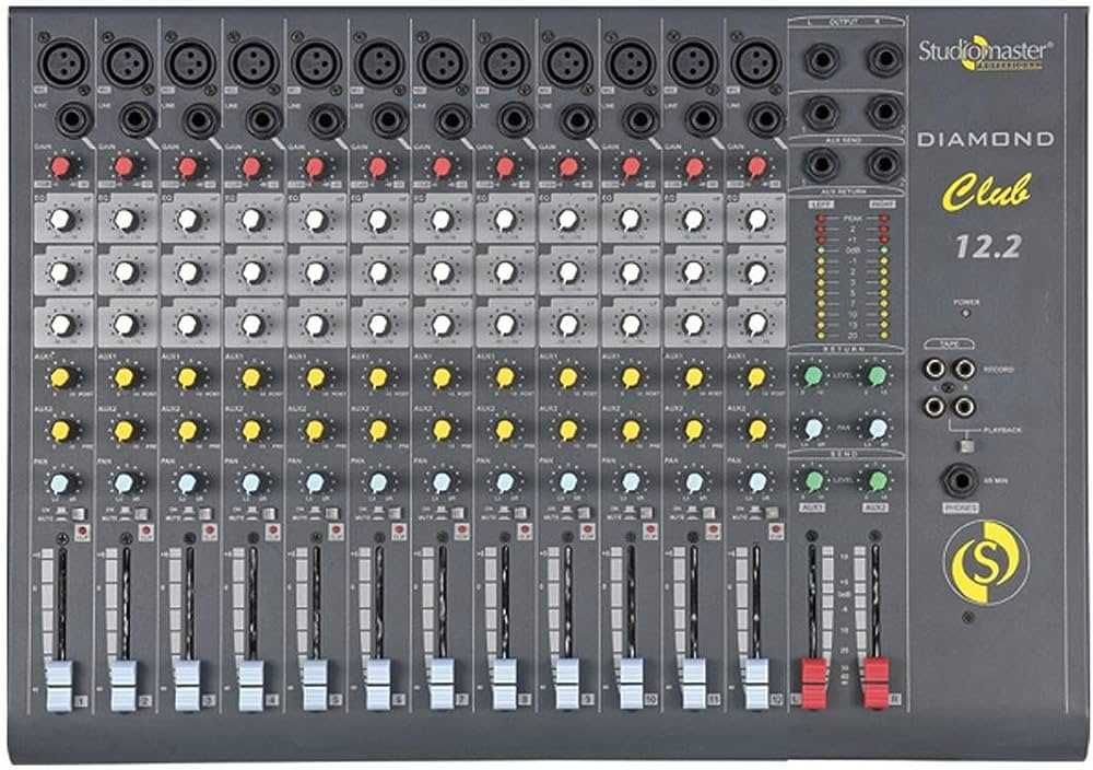 Studiomaster Daimond Club Series Mixer DC12.2 Audio - 220v, husa