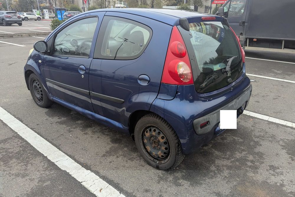 Peugeot 107 5 usi 123.000 km