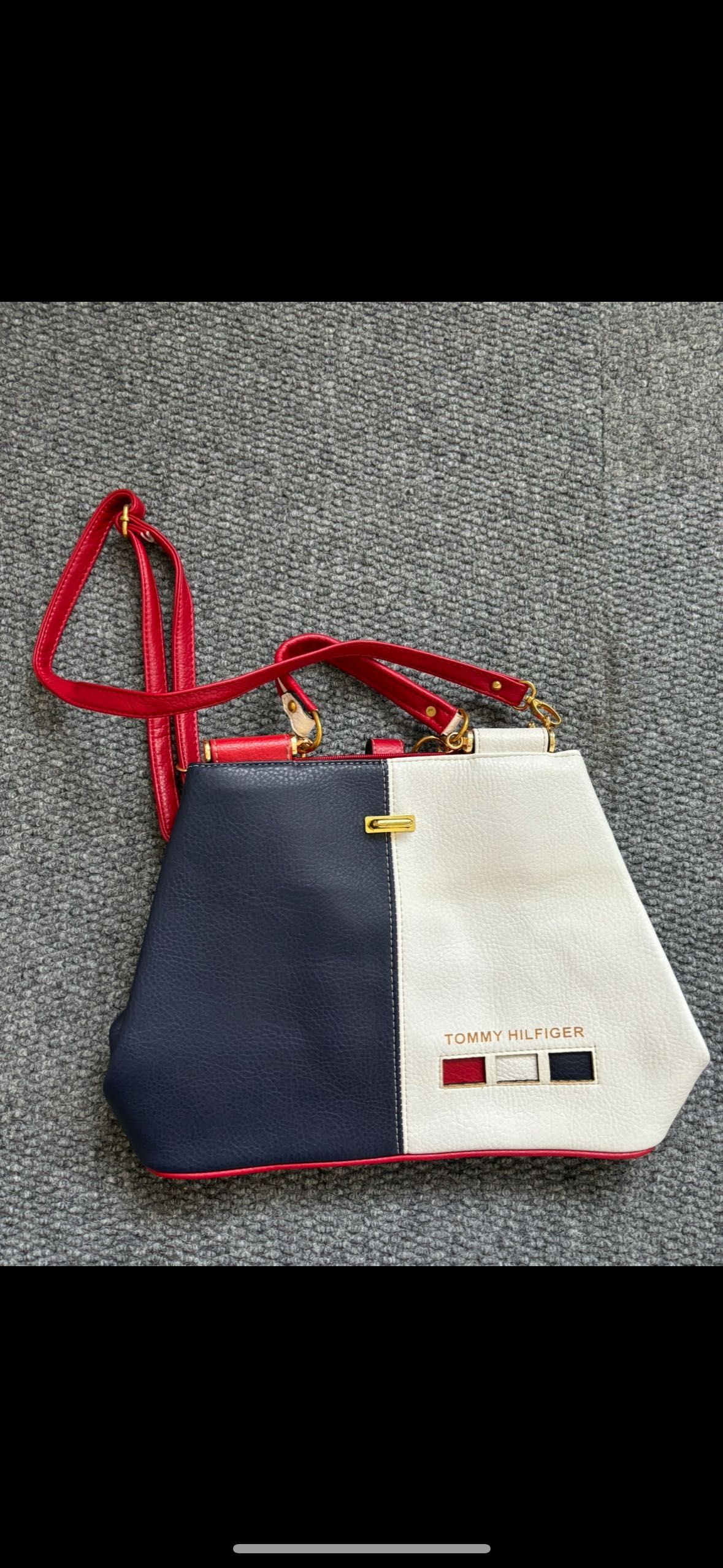 Дамска чанта Tommy Hilfiger