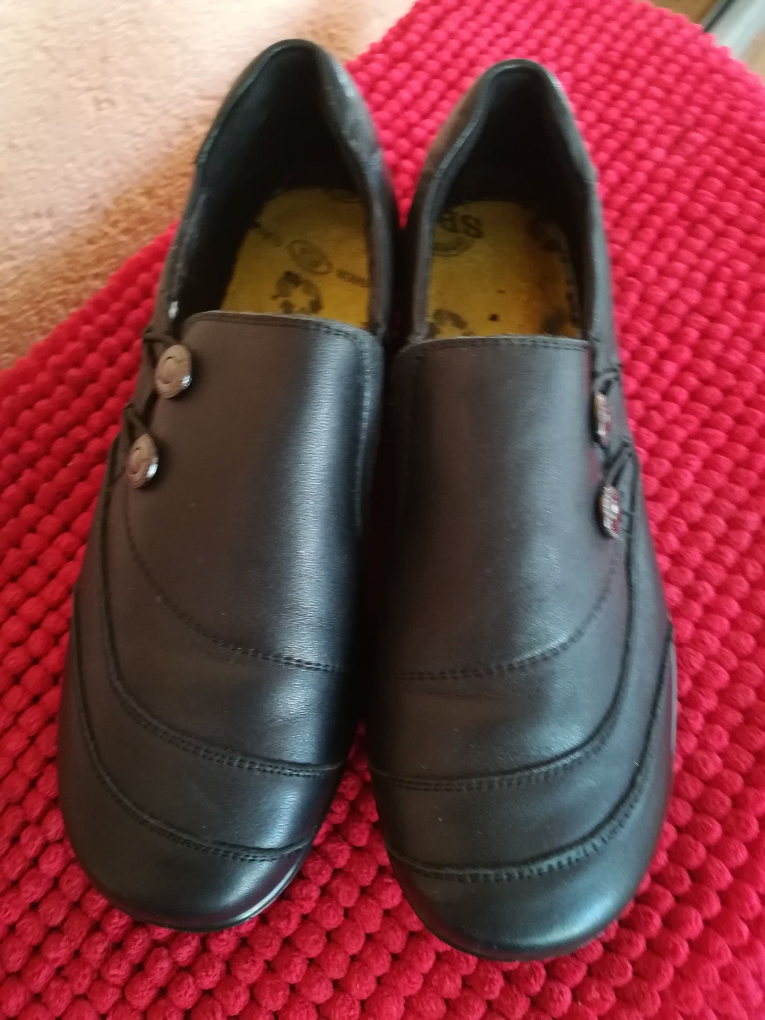 Pantofi piele nr 37 damă Clasic