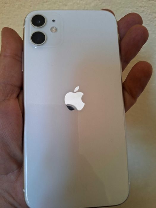 iPhone 11 64гб в отлично състояние