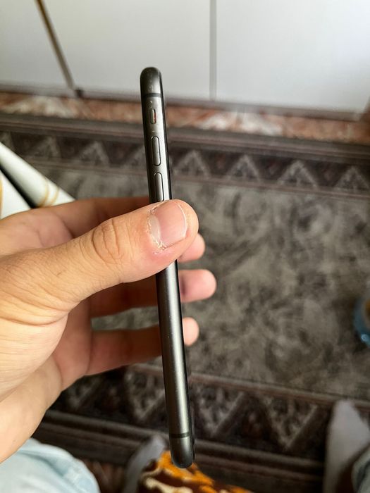 Vand iphone 11 in garantie