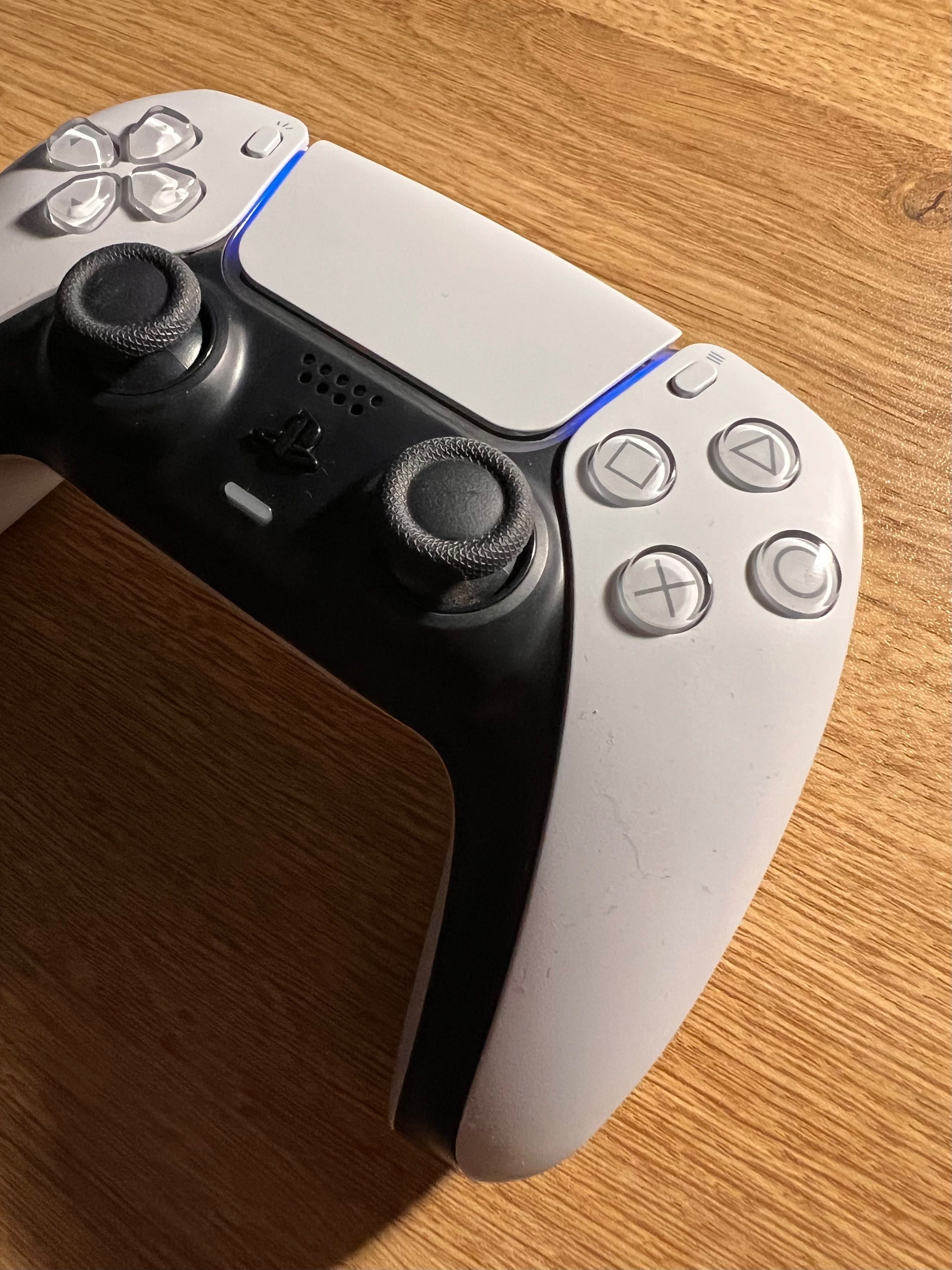 Play Station контролен