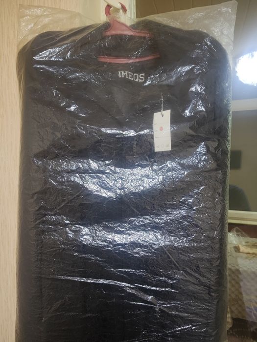 Yengi Palto sotiladi o'rta qalinlikda turkiyaniki sifati zo'r