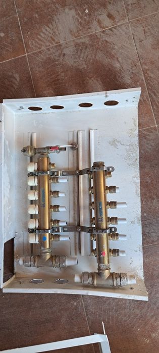 Distribuitor / colector agent termic încălzire Romstal 6 circuite