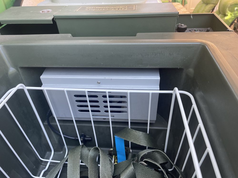 Lada frigorifica Electrolux 40 litri noua portabila