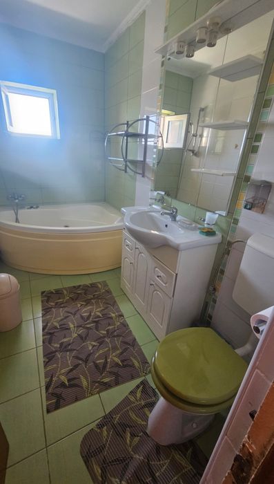 Inchiriez apartament 3 camere decomandat semicentral Exercitiu