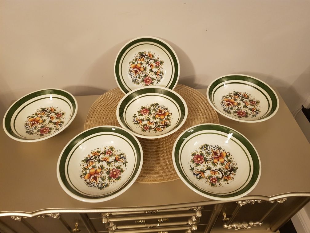 Set farfurii și boluri din ceramică italiană