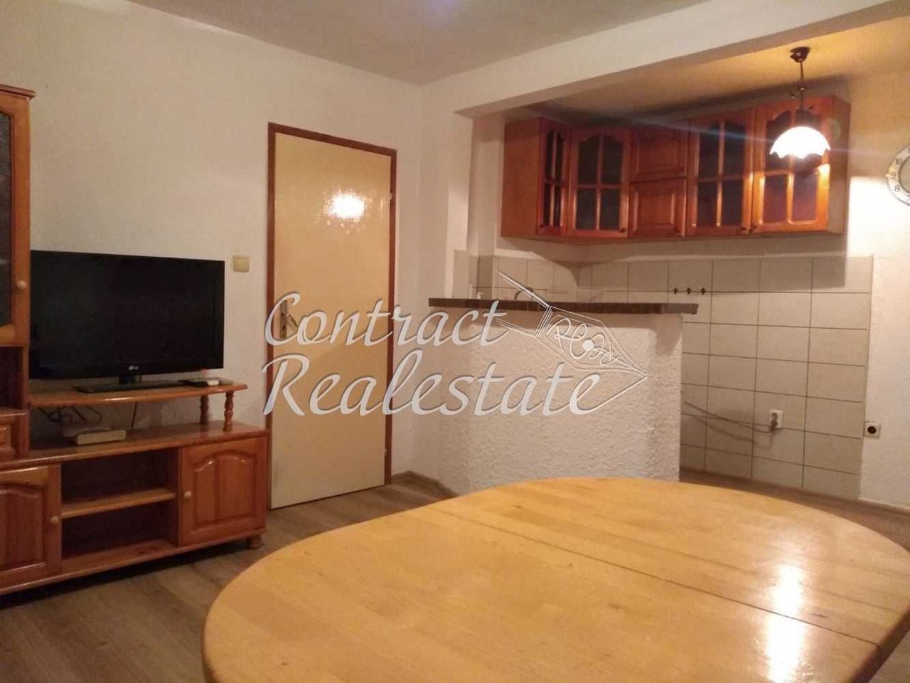 Дава се под наем Двустаен апартамент в Варна, Трошево - 50 кв.м за 306 € - Снимка #2