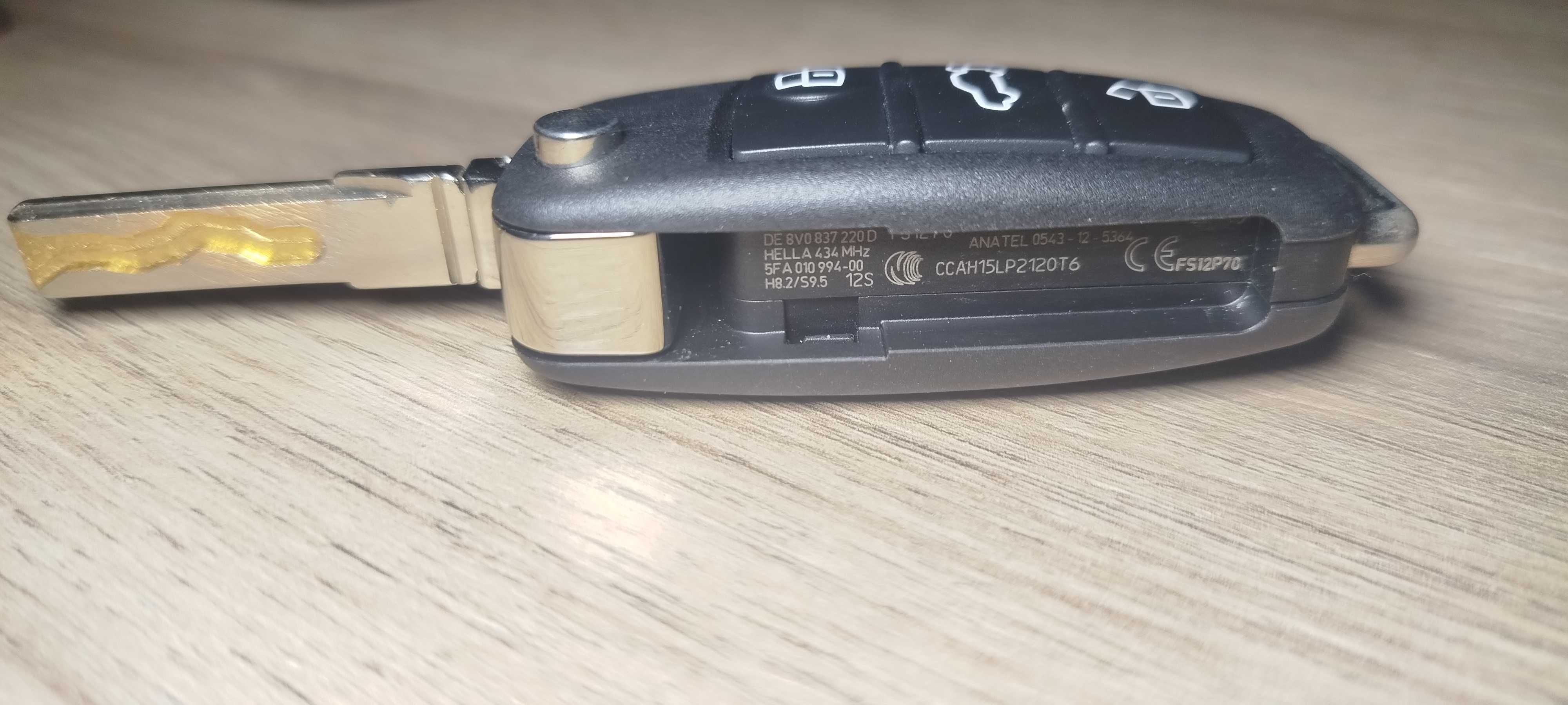 Audi дистанционно, ключ 8V0 837 220D Keyless Go, 434MHz, за A3 S3 RS3