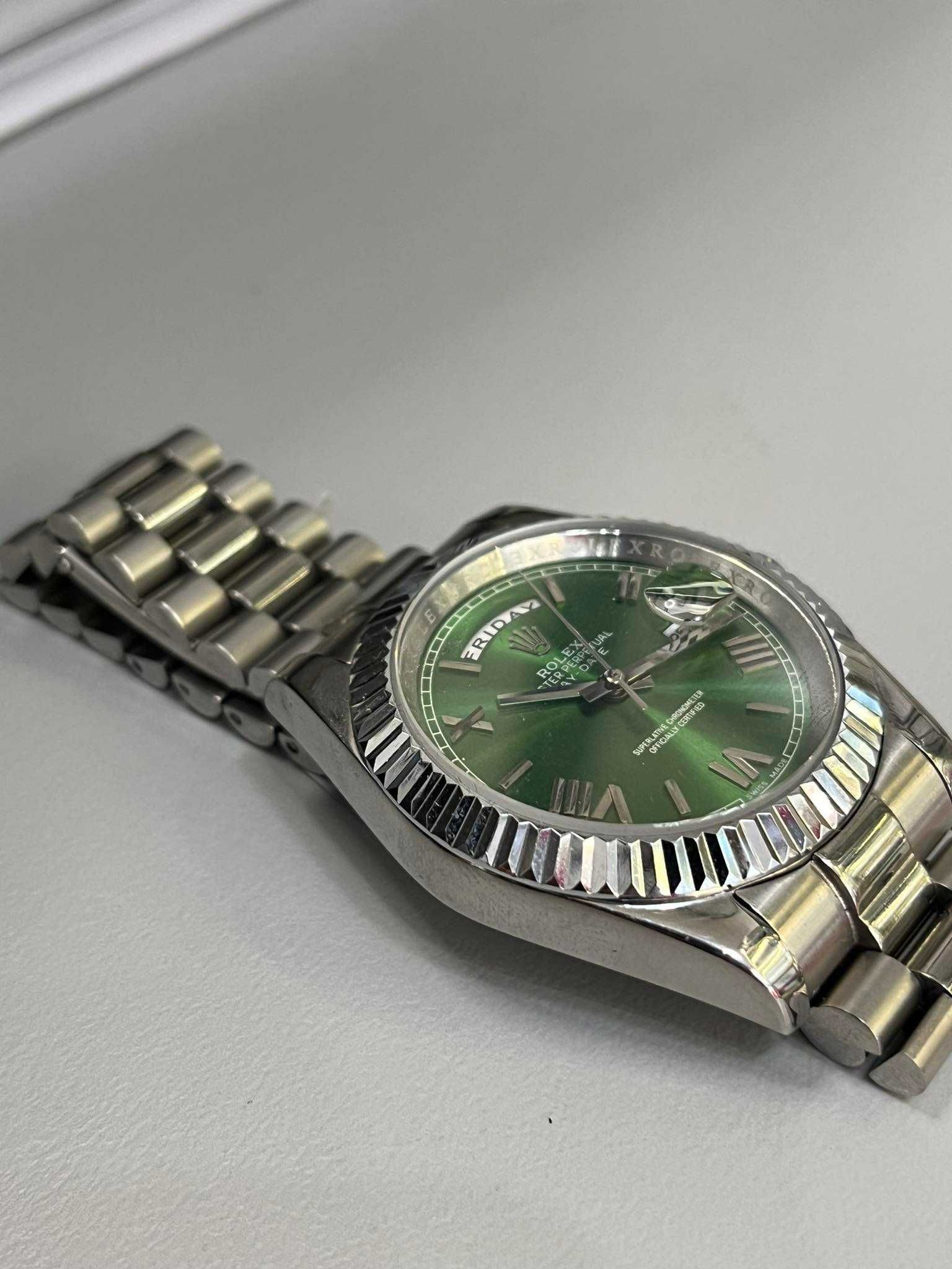 Часовник Rolex Oyster Perpetual