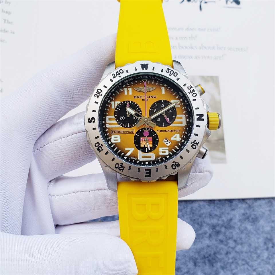 Кварцов мъжки часовник Breitling Endurance Pro Yellow