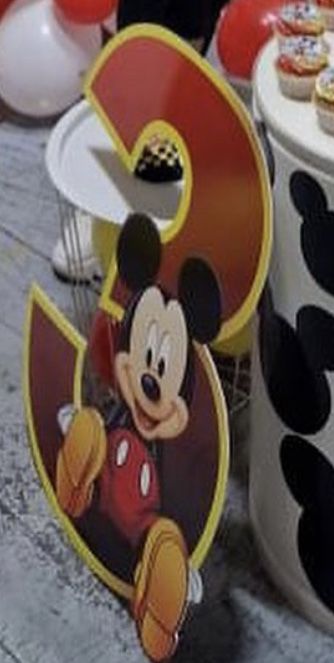 Цифра за рожден ден 3 mickey mouse мики маус