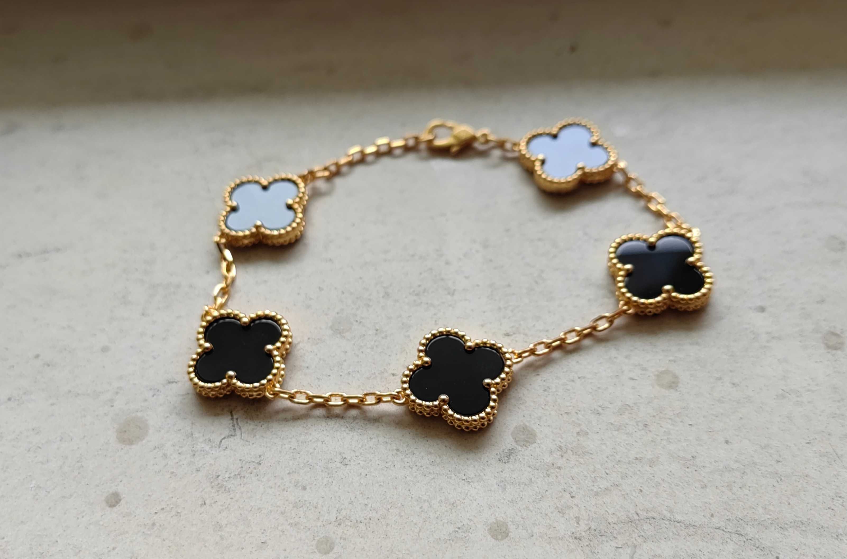 Дамска гривна с 5 детелини от черен оникс - Van Cleef & Arpels VCA
