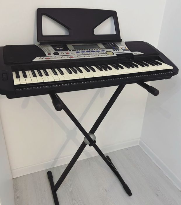 cинтезатор Yamaha