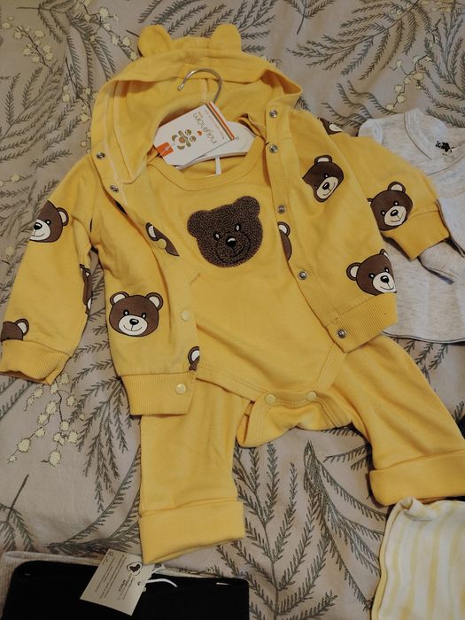 Lot băinuțe bebeluș, mărime 62 (0-3 luni)