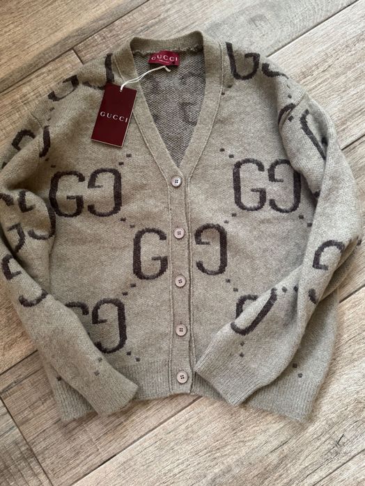 Дамска жилетка нова