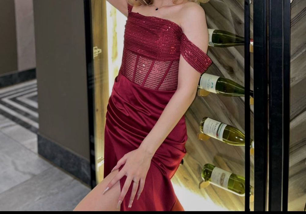 Бордовое вечернее платье!
