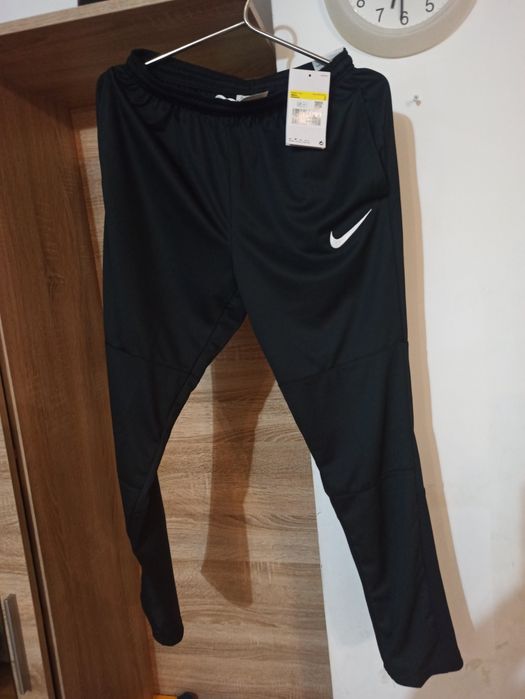 Pantaloni trening pentru barbati nike