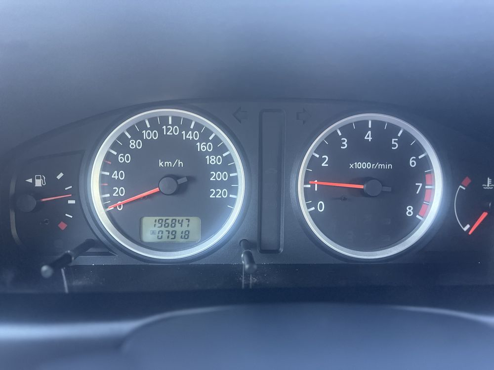 Nissan Almera 1.5 98 cp