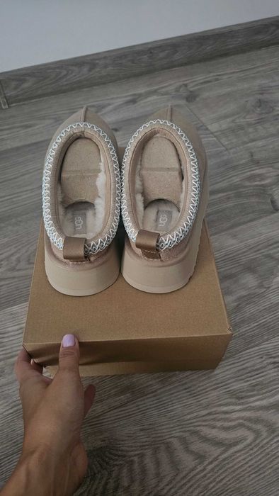Ugg Tazz II, noi, originali