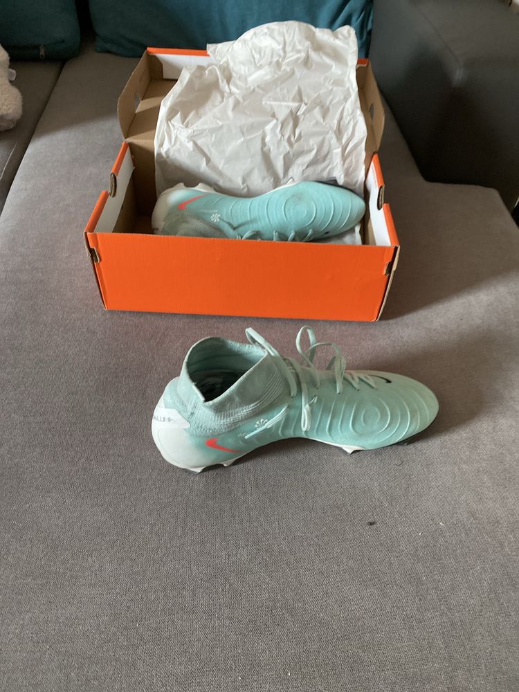 Nike phantom luna 2 pro