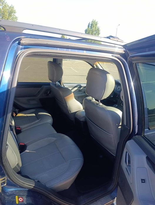 Jeep grand cherokee 2.7 AUTOUTILITAR 5  Vand sau schimb cu duster 4x4