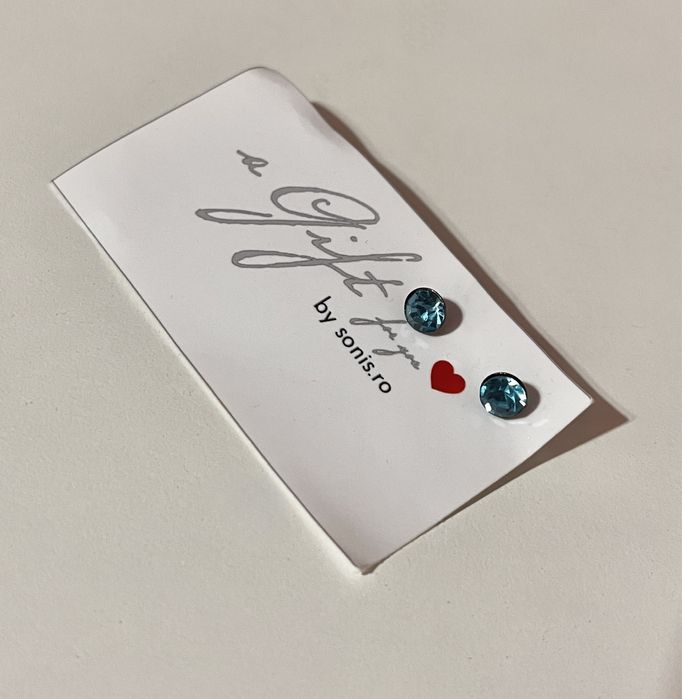 Cercei din argint cu piatra opal