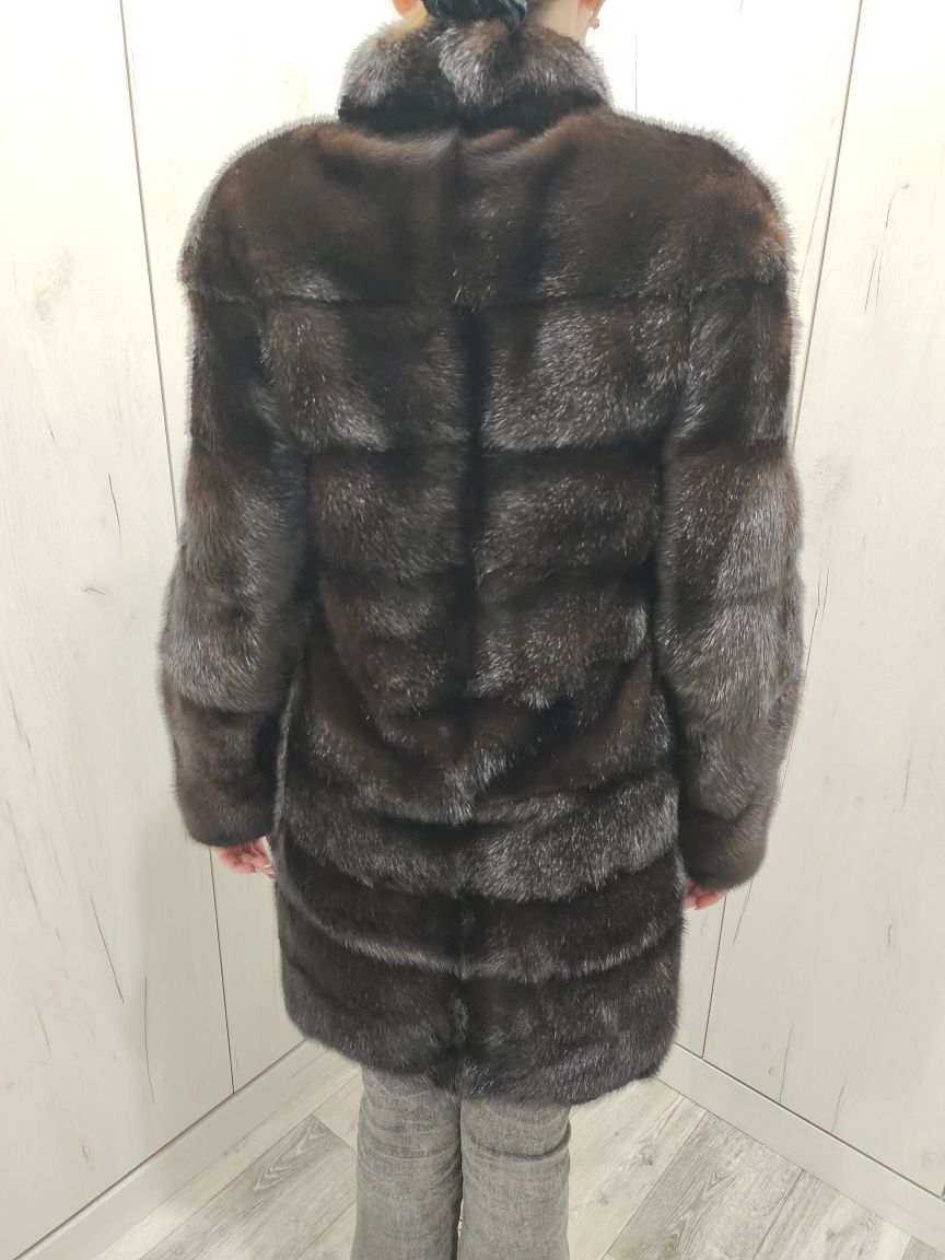 Продам Женскую Норковую Шубу 2в1