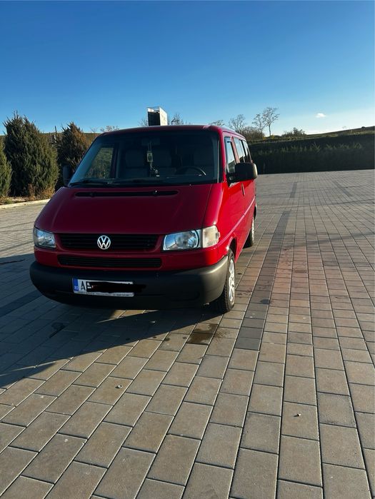 Wolkswagen Caravelle T4 Transporter 8+1 locuri , recent vopsit