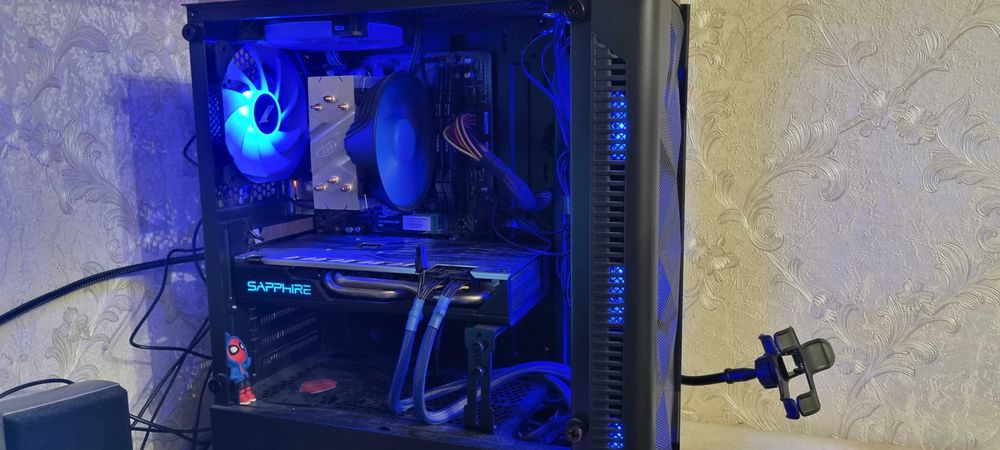 Продается 6 ядерный игровой компьютер с 27 монитором