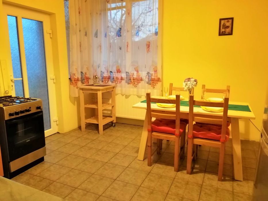 Proprietar, ofer spre închiriere casă în Calea Lipovei