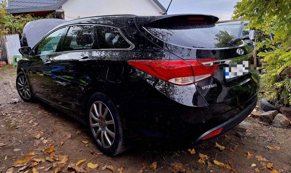 Vând Hyundai i 40